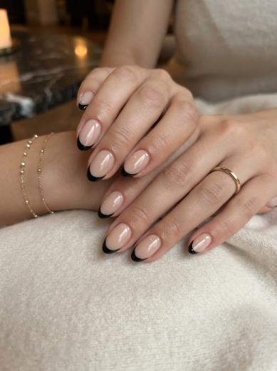 Black French tip nails